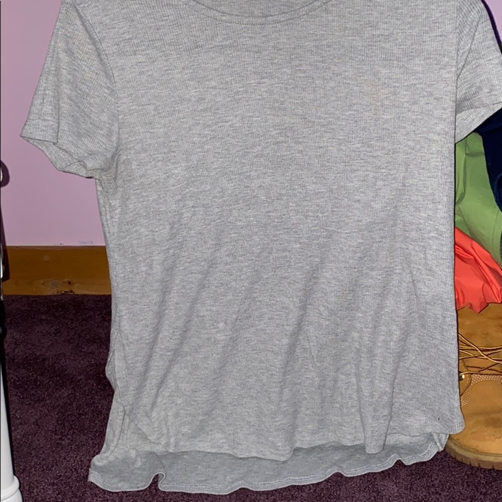 Grey short sleeve